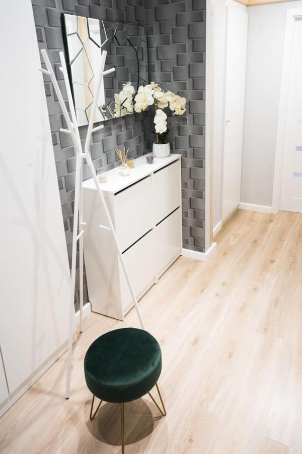 Rynek 20/21 -Cosy New Apartment On The Market Square - 4 Bedrooms - 8 People Wroclaw Exterior photo